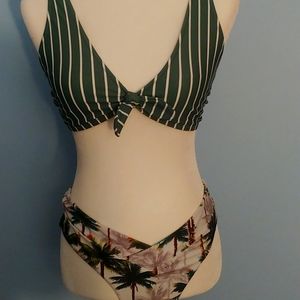 White and Green Beachsissi Bikini. NWOT Size M